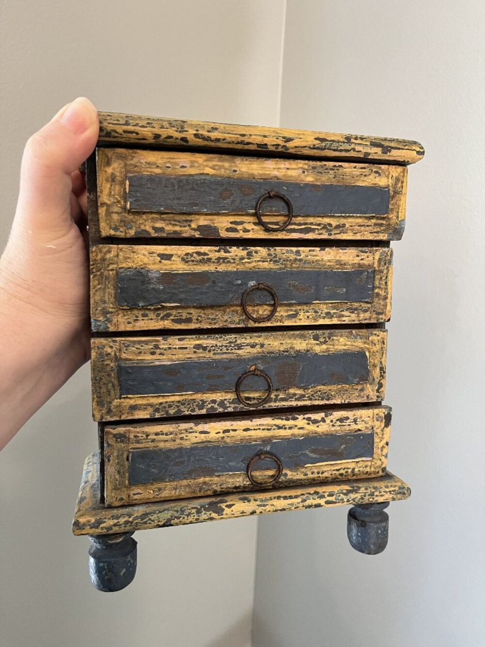 Miniature Wood Dresser Jewelry Trinket Box With Four Drawers & Distressed Blue-G